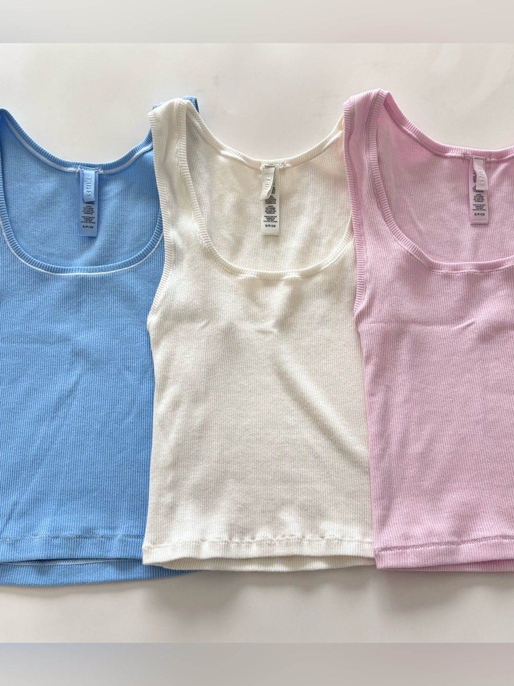 Skims Cherry Blossom Tank Set of 3 Size S - Picture 2 of 8